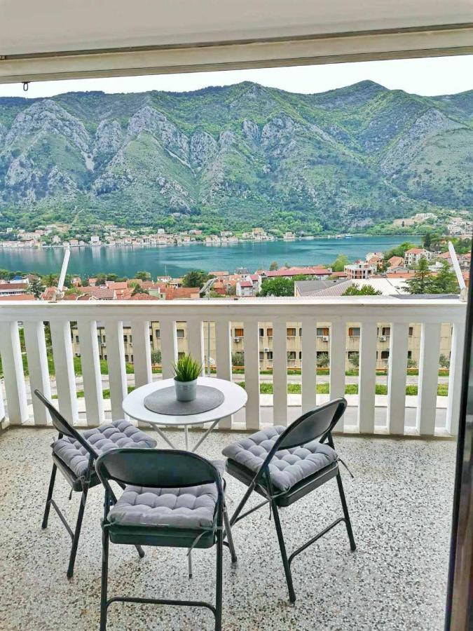 Ana'S Place Kotor Bagian luar foto